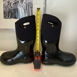 Bogs Women's Bogs Classic High Handles Waterproof Insulated Boots - Black, US 6
